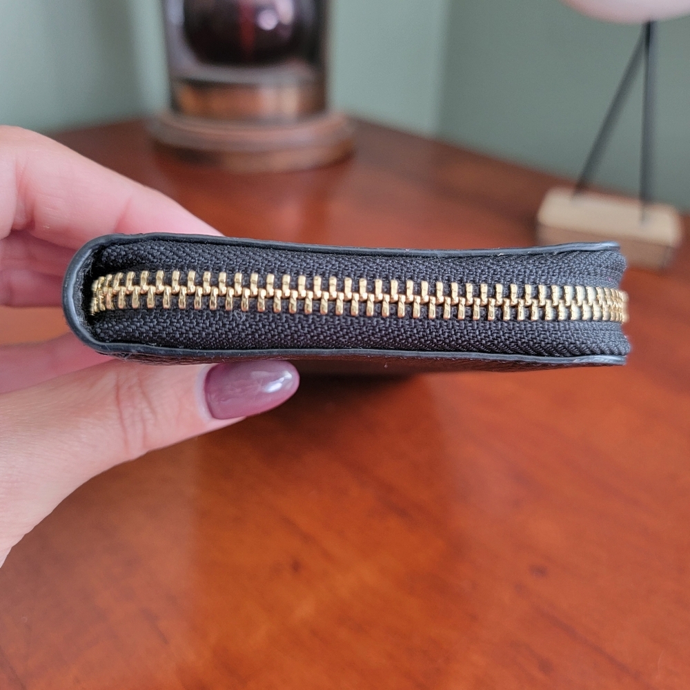 Coach F16612 Accordion Zip Around Black Pebbled Leather Wallet - Picture 3 of 16